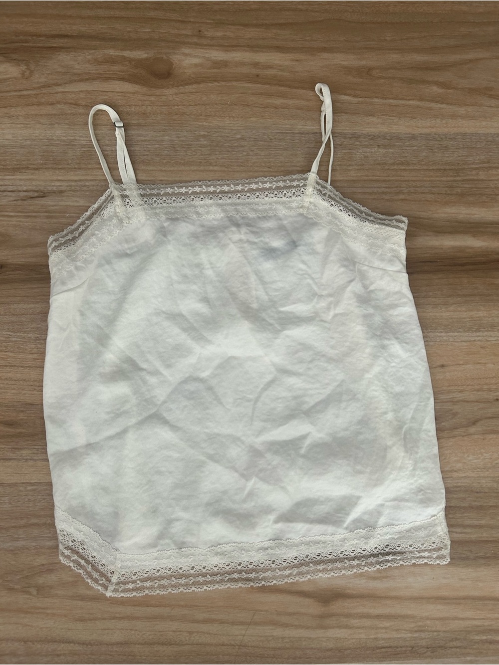 Abercrombie & Fitch white lace cami top with lace trim, size XS